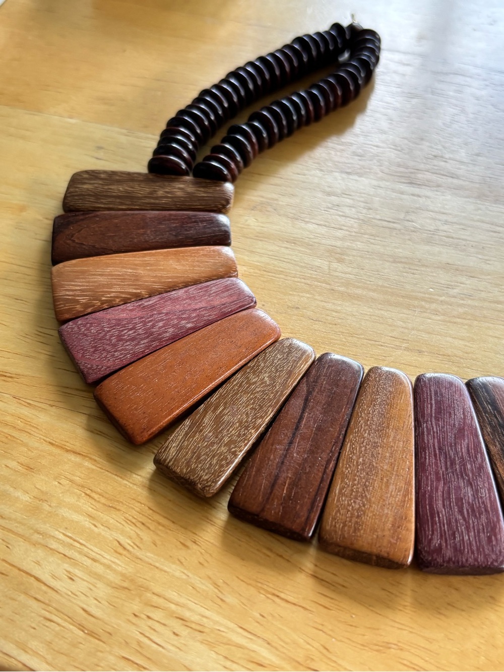 Vintage 1970’s Wooden Statement Necklace in Brown and Tan- choker - Picture 10 of 13